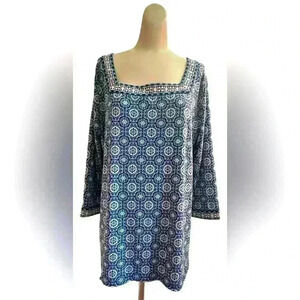 NWOT Size XXL Plus Size Tunic Longer Top Blue Geometric Patern